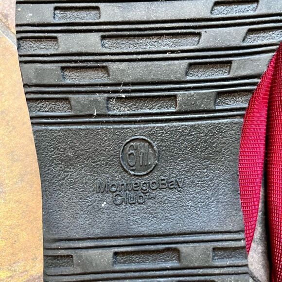 Montego Bay Club Women’s Red Stretch Slip ons Size 6 Wide - Picture 9 of 11